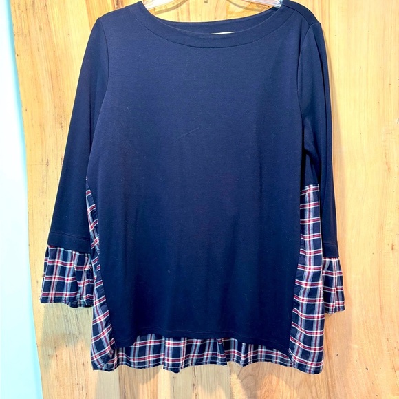 LOFT Navy Top with Plaid Accents M - Picture 1 of 4